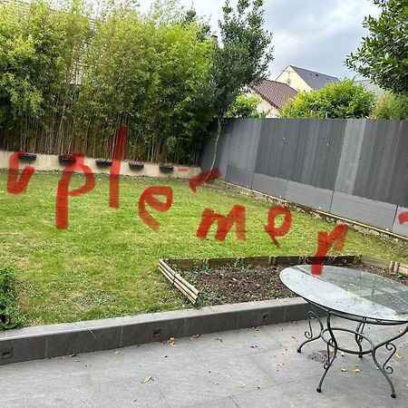 Petite Maison Climatisee ボヌーイ・シュル・マルヌ エクステリア 写真